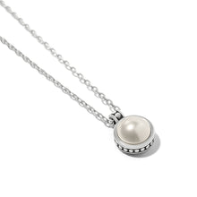 Load image into Gallery viewer, Pebble Dot Medallion Pearl Necklace